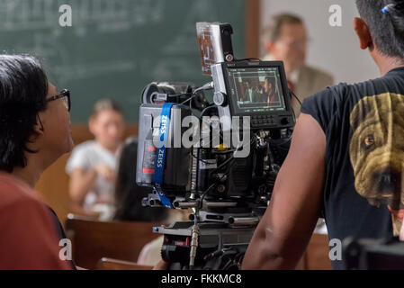 Jogjakarta, Indonésie. 8 mars, 2016. L'acteur Reza Rahadian pendant le tournage de film sur le tout nouveau président Bacharuddin Jusuf Habibie le 8 mars 2016 dans la région de Jogjakarta. Credit : Maroš Markovic/Alamy Live News Banque D'Images