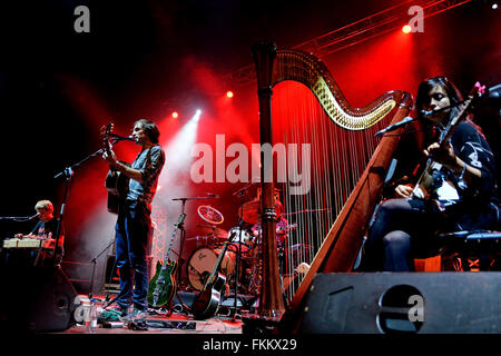 BILBAO, ESPAGNE - 31 OCT : Le Barr Brothers (band) performance live à Bime Festival le 31 octobre 2014 à Bilbao, en Espagne. Banque D'Images