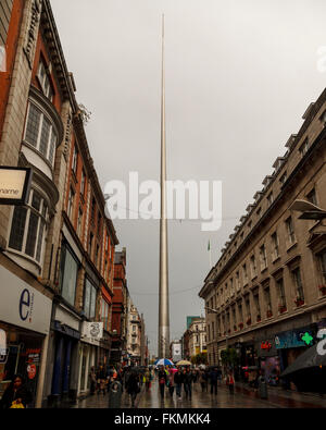 Le Spire de Dublin, vous pouvez également intitulé le Monument de lumière, vue de Henry Street, Dublin Irlande Banque D'Images