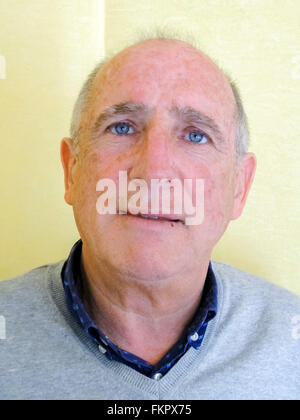 Paris, France. Feb 29, 2016. François Balique, Maire de Vernet, photographié à Paris, France, 29 février 2016. Pendant 39 ans il a été le maire du village dans les Alpes françaises, où environ 130 personnes vivent. "Nous avons encore un peu mou dans la vie, nous sommes de mauvais goût", dit Balique. Selon lui, le village et les gens devraient accepter la nouvelle vie quotidienne après l'accident d'avion du vol Germanwings (4U) 9525. Photo : Gerd Roth/dpa/Alamy Live News Banque D'Images