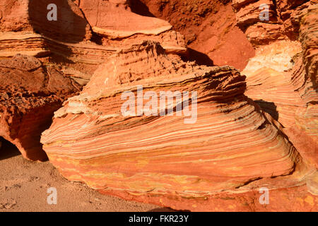 Détail de la Formation de la roche rouge Pindan Reddell, Plage, Gantheaume Point, Broome, région de Kimberley, en Australie occidentale, WA, Australia Banque D'Images