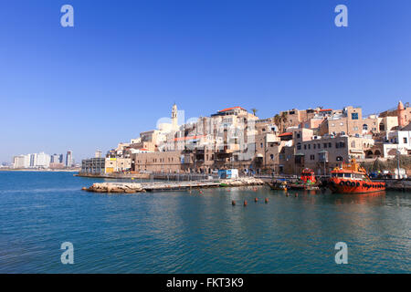 Vieux port de Jaffa à Tel-Aviv, dans l'arrière-plan Banque D'Images