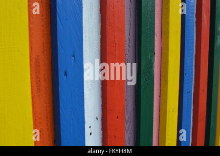 Les planches de bois colorés wall Banque D'Images
