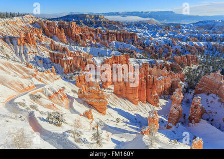 Vue superbe de Sunset Point, parc National de Bryce Canyon à l'Utah Banque D'Images