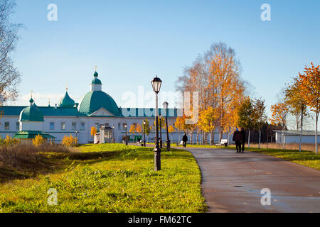 Staraïa SLOBODA, dans la région de Leningrad, Russie - le 13 octobre 2013 : La Sainte Trinité Alexandre Svirsky monastère à Leningrad region, Banque D'Images