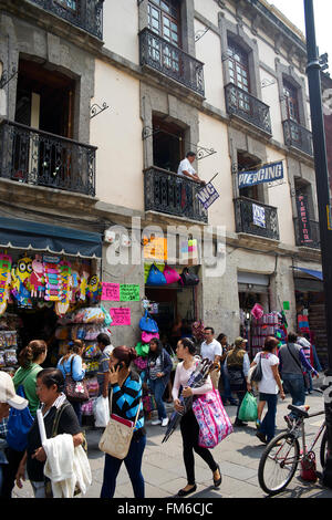 Rue commerçante de la ville de Mexico Banque D'Images