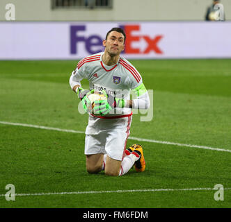 Lviv, Ukraine. 10 mars, 2016. Gardien Silvio Proto du RSC Anderlecht en action au cours de l'UEFA Europa League Round de 16 match contre le FC Shakhtar Donetsk à Lviv Arena à Lviv. Crédit : Oleksandr Prykhodko/Alamy Live News Banque D'Images