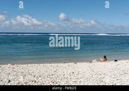 La plage et le lagon dans le sud de l'île de la Réunion, Saint-Pierre ville Banque D'Images