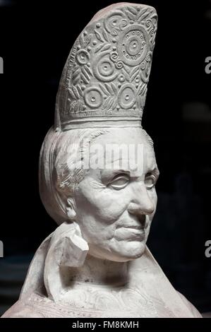 La France, Finistère, Quimper, Henriot poterie, d'un moulage de buste avec sa coiffe bigoudenne Banque D'Images