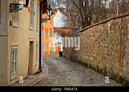 Balade dans la ville pittoresque de Novy Svet, dans Hradcany (quartier du château), Prague, République Tchèque Banque D'Images