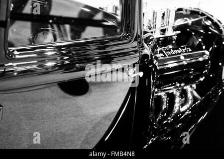 19323 rue modifié fenêtre coupé au monde de roues Auto Show Chicago Illinois Banque D'Images