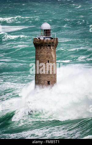 France, Manche, mer d'Iroise, les Îles du Ponant, Parc naturel régional d'Armorique, l'île d'Ouessant, phare de Banque D'Images