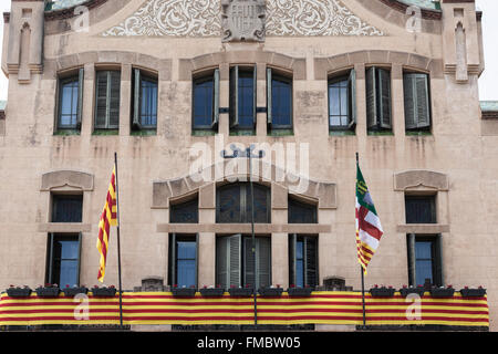 L'hôtel de ville, bâtiment moderniste, par Albert Joan Torner, old school, Les Franqueses del Vallès, Catalogne, Espagne. Banque D'Images