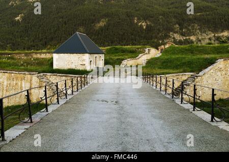 France, Hautes Alpes, Briançon, cité Vauban, classé au Patrimoine Mondial par l'UNESCO, le fort des Trois Têtes Banque D'Images