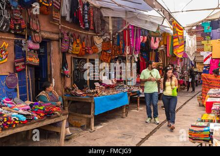 Pérou, Cusco, Vallée Sacrée des Incas Province, Pisac, marché de l'artisanat coloré Banque D'Images