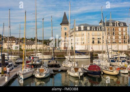 France, Calvados, Pays d'Auge, Deauville Marina Banque D'Images