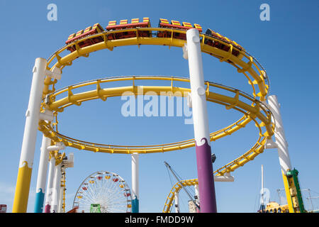 Santa Monica Beach et le parc d'attractions près de la Route Nationale 1, la Pacific Coast Highway, PCH, Californie,USA Banque D'Images