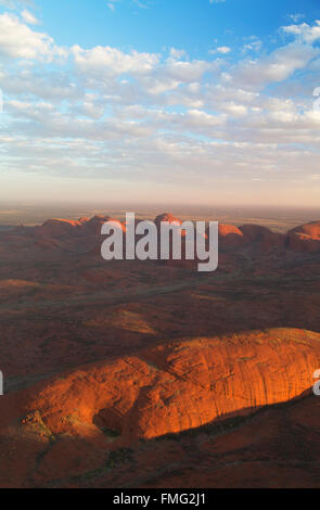 Kata Tjuta / les Olgas (Site du patrimoine mondial de l'UNESCO), Parc National d'Uluru-Kata Tjuta, Territoire du Nord, Australie Banque D'Images