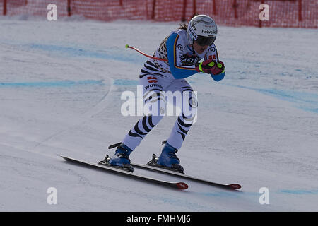 Lenzerheide (Suisse). 12 mars, 2016. Viktoria Rebensburg (GER) au cours de sa course dans le Super G Dames à la Coupe du Monde de ski AUDI FIS de Lenzerheide. Crédit : Rolf Simeon/Alamy Live News. Banque D'Images