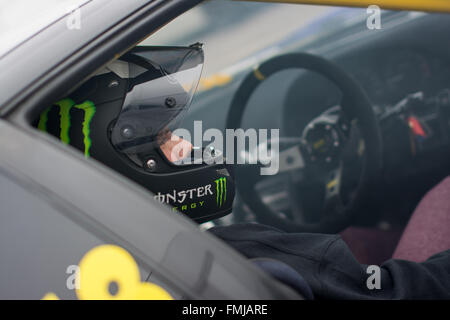 Corby, Northamptonshire, Angleterre. Mar 12, 2016. Drift Matsuri pilote de course dans sa voiture au cours de Drift Matsuri à Rockingham Motor Speedway le 12 mars, 2016 à Corby, Northamptonshire, Royaume-Uni. Credit : Gergo Toth/Alamy Live News Banque D'Images