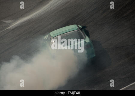 Corby, Northamptonshire, Angleterre. Mar 12, 2016. Voiture de dérive la dérive au cours de Matsuri à Rockingham Motor Speedway le 12 mars, 2016 à Corby, Northamptonshire, Royaume-Uni. Credit : Gergo Toth/Alamy Live News Banque D'Images