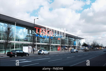 Slough Berkshire UK - Tesco superstore supplémentaire Banque D'Images