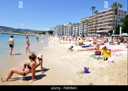 Plage de Juan les Pins, Côte d'Azur, France Banque D'Images