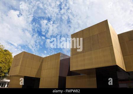 Guimaraes - 18 septembre : 'Plataforma das Artes" est le premier bâtiment à Guimaraes exclusivement dédié à l'art multifonctionnelle Banque D'Images