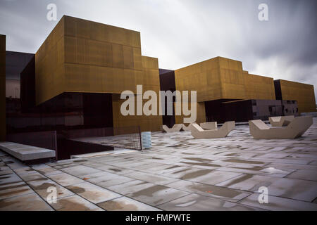 Guimaraes - Septembre 19 : 'Plataforma das Artes" est le premier bâtiment à Guimaraes exclusivement dédié à l'art multifonctionnelle Banque D'Images