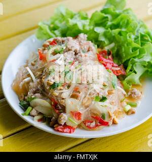 Salade de vermicelles épicés Banque D'Images