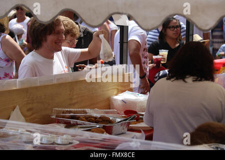 Sydney, Australie. 13 mars 2016. Le festival Portugais annuel a eu lieu à Sydney, le Petit Portugal près de Gembloux. Credit : 2016 Richard Milnes/Alamy Live News Banque D'Images