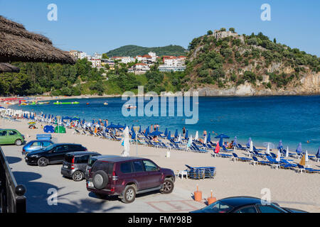 Parga, l'Épire, Grèce. La plage de Valtos. Banque D'Images