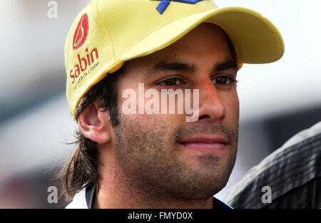 Pilote de Formule 1 brésilien Felipe Nasr de Sauber vu au cours de la session de formation pour la prochaine saison de Formule 1 au circuit de Barcelone, Plaça de Catalunya à Barcelone, Espagne, 24 février 2016. Photo : Jens Buettner/dpa Banque D'Images