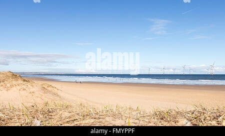 Redcar, Yorkshire du Nord, sur un dimanche ensoleillé en mars 2016 Banque D'Images