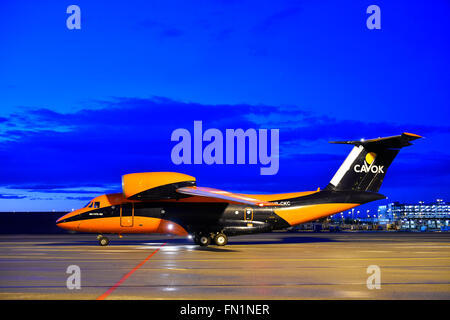 Un, 75st, 75, TK 100, Antonov, CAVOK, cargo, fret, fret aérien, fret, liner, avion, rampe, Cargo, remorque, lifter, aéronefs, Banque D'Images