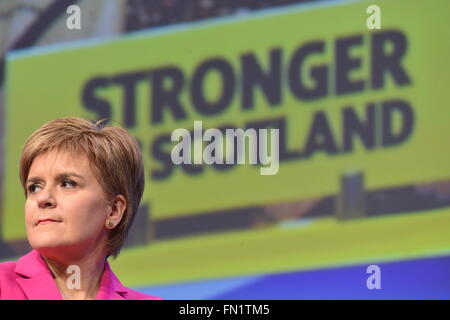 Glasgow, Ecosse, GBR - 13 Mars : Nicola Sturgeon MSP - Premier Ministre de l'Écosse et chef de parti - le dernier jour du Parti national écossais (SNP) Conférence de printemps qui a eu lieu le dimanche 13 mars 2016 à Glasgow, en Écosse. Banque D'Images