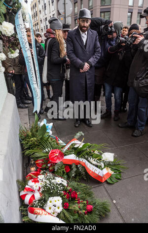 Cracovie, Pologne. 13 mars, 2016. En mars de la mémoire des martyrs du ghetto de Cracovie. Les Juifs qui vivaient dans ghetto de Cracovie en mars 1943 ont été déplacées dans des camps de la mort nazis ou assassinés. Credit : Dominika Zarzycka/Alamy Live News Banque D'Images