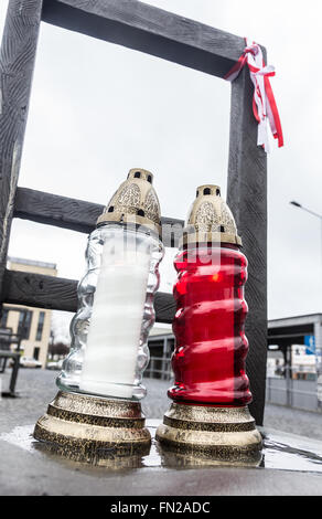 Cracovie, Pologne. 13 mars, 2016. En mars de la mémoire des martyrs du ghetto de Cracovie. Les Juifs qui vivaient dans ghetto de Cracovie en mars 1943 ont été déplacées dans des camps de la mort nazis ou assassinés. Credit : Dominika Zarzycka/Alamy Live News Banque D'Images