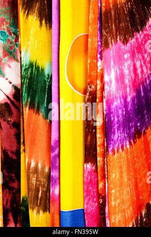 Robes Soleil tropical, Redcliffe Quay, St John's, Antigua Banque D'Images