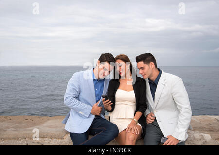 Portrait de deux jeunes cadres et d'une femme Banque D'Images