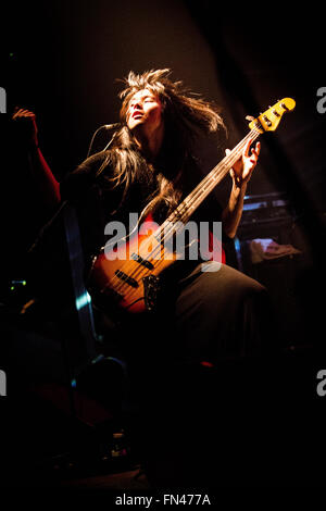 Milan, Italie 13 mars bo ningen en concert à Magazzini generali crédit : milan roberto finizio/ alamy live news Banque D'Images