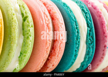 Close up of colorful macarons. Banque D'Images