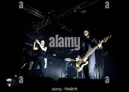 Milan, Italie. 13 mars, 2016. Le groupe de rock anglais sauvages représenté sur scène comme elle se produit live au Magazzini Generali à Milan, Italie : Roberto Finizio Crédit/Pacific Press/Alamy Live News Banque D'Images