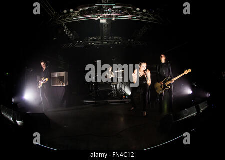 Milan, Italie. 13 mars, 2016. Le groupe de rock anglais sauvages représenté sur scène comme elle se produit live au Magazzini Generali à Milan, Italie : Roberto Finizio Crédit/Pacific Press/Alamy Live News Banque D'Images