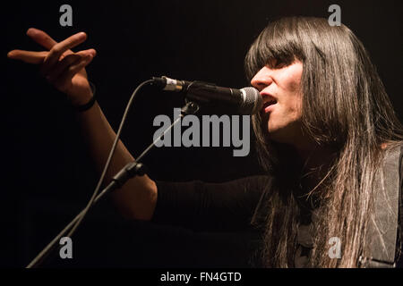 Milan Italie. 13 mars 2016. Le bruit japonais-rock BO NINGEN effectue sur scène à l'ouverture de Magazzini Generali le spectacle des Sauvages Crédit : Rodolfo Sassano/Alamy Live News Banque D'Images