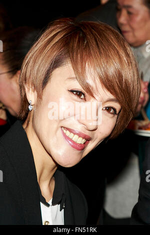 Eriko Imai, la chanteuse et membre du groupe féminin, assiste à la vitesse du Parti démocratique libéral convention nationale le 13 mars 2016, Tokyo, Japon. Imai est debout comme un candidat officiel LDP pour la maison de campagne de l'élection des conseillers municipaux. Le premier ministre Shinzo Abe a encouragé les candidats et leur a demandé de ne pas perdre le pouvoir de la coalition de l'opposition du Parti démocratique du Japon et le Parti communiste japonais. © Rodrigo Reyes Marin/AFLO/Alamy Live News Banque D'Images