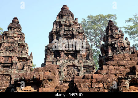 Banteay Srei Banteay Srey ou est un 10e siècle dédiée à temple cambodgien le dieu hindou Shiva. Banque D'Images