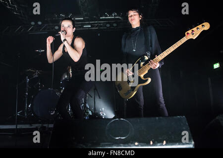 Milan Italie. 13 mars 2016. Le groupe de rock anglais sauvages il se produit sur scène à Magazzini Generali pour présenter leur nouvel album 'adore la vie" Crédit : Rodolfo Sassano/Alamy Live News Banque D'Images