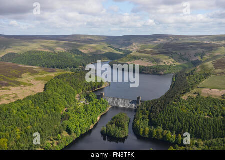 Une vue aérienne du réservoir de Howden dans la Vallée de Derwent, bordant le Derbyshire et le Yorkshire du Sud Banque D'Images