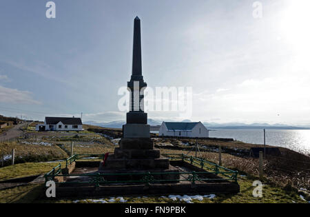 Le mémorial de guerre à Achlitibuie sur les îles Summer Road, près de Ullapool dans les hautes terres de l'ouest de l'Ecosse. Banque D'Images